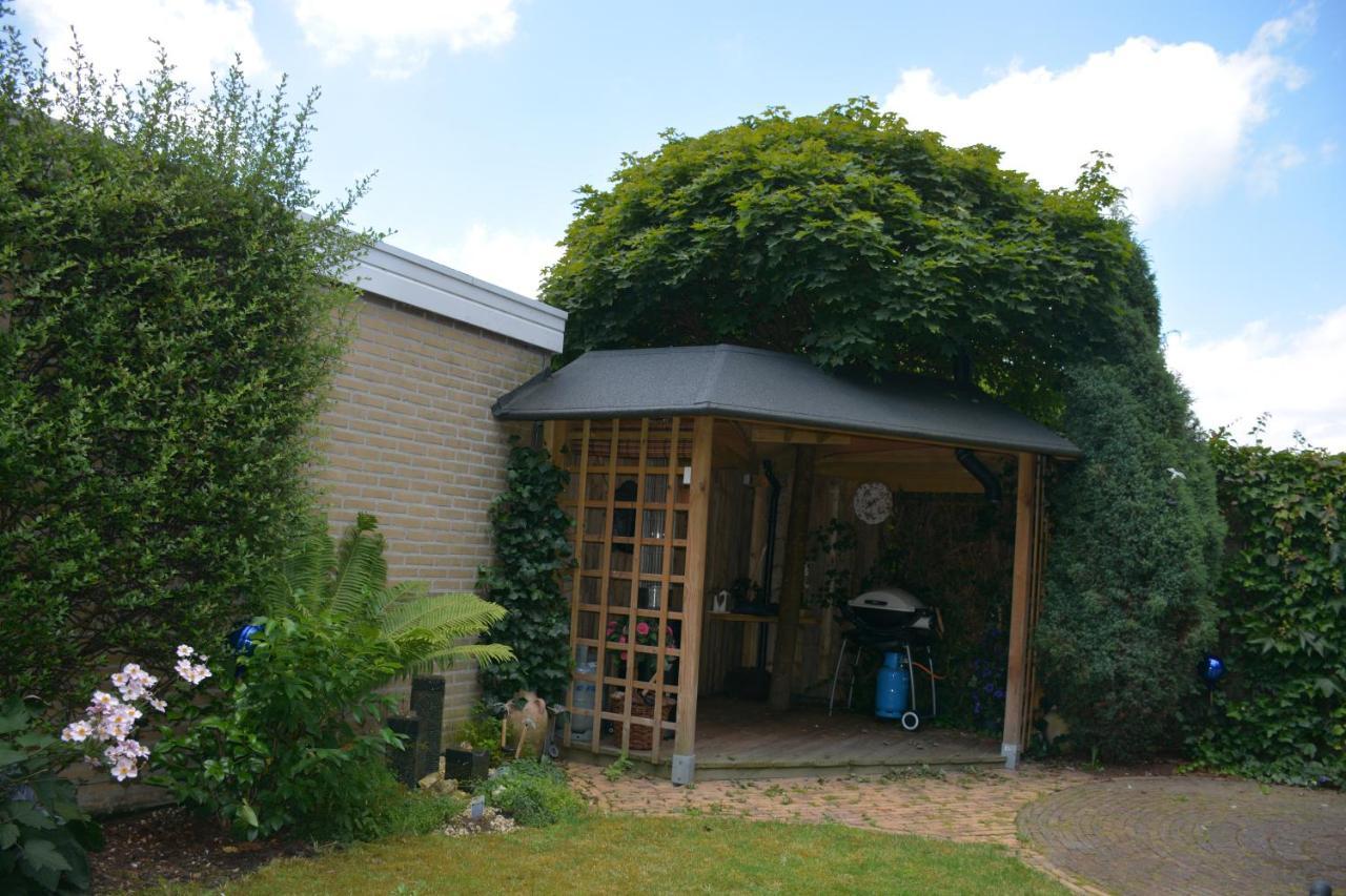 Mango House Homestay Zuidwolde  Eksteriør billede